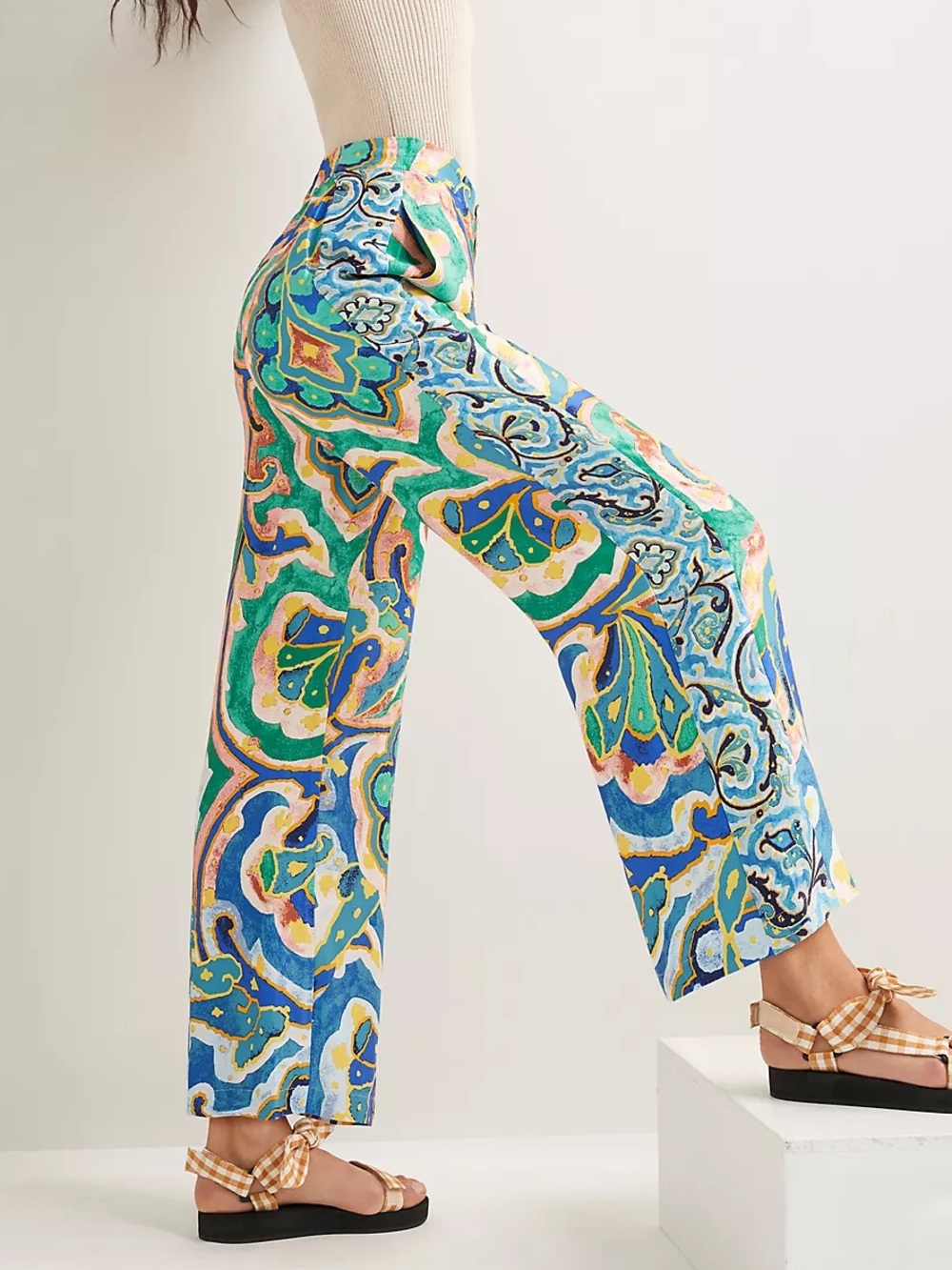 Anthropologie • Maeve Rhiannon Satin Cropped Flare Pants